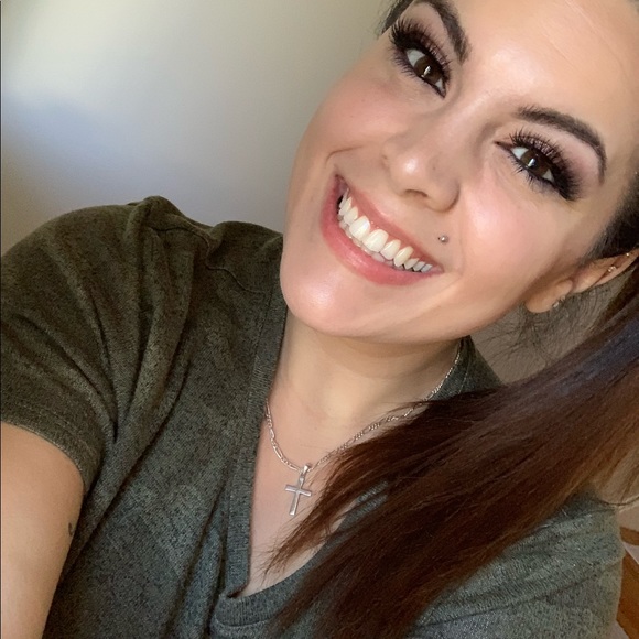 Meet your Posher, Marisa - Picture 1 of 1